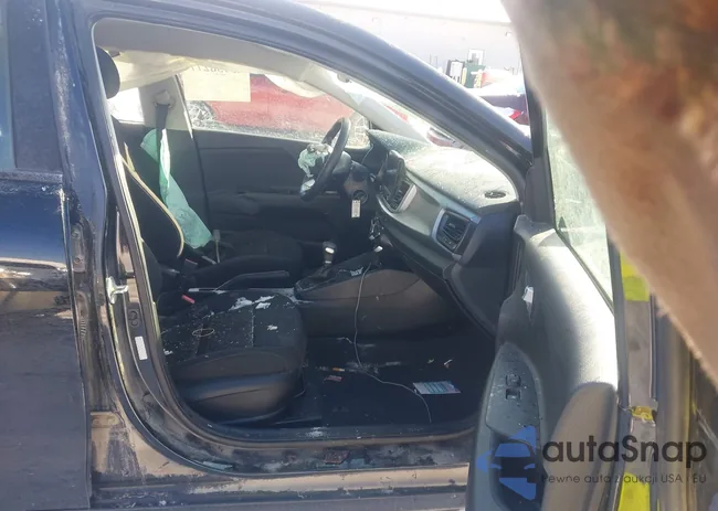 3KPA24AD9PE613551: 43938277