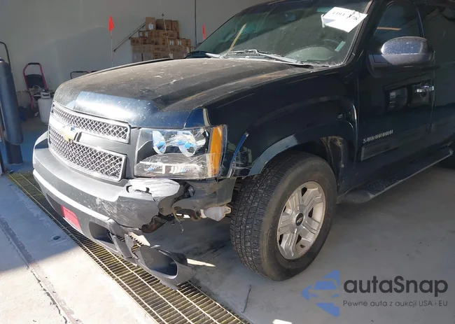 1GNFC26J79R299130: 43937378