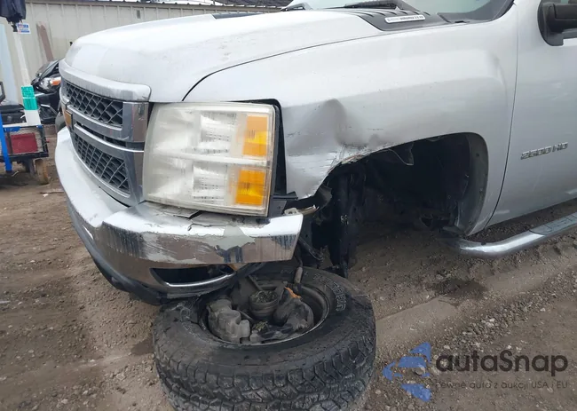 1GC2KVC82DZ326451: 43937408