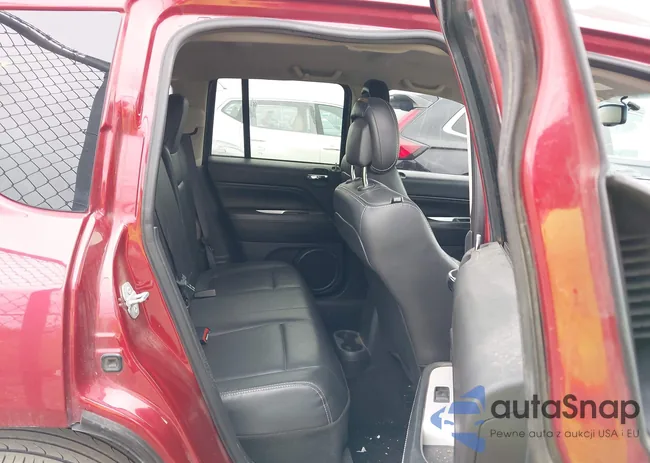 1C4NJCCB0FD164996: 43937457