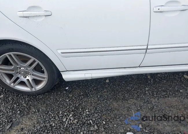 WDBJF70J9YB040502: 43937716