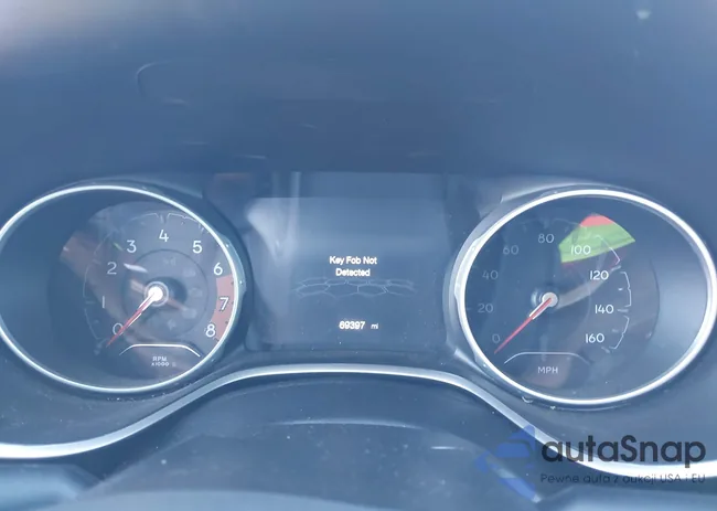 3C4NJCCB5KT809209: 43937740