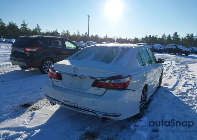 1HGCR2F54HA169995: 43938891