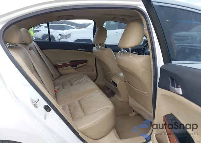 1HGCP3F88BA026092: 43939111