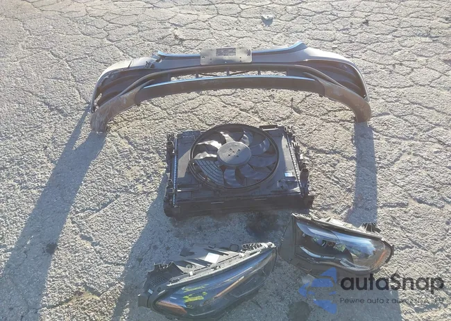 W1KLF4HB1RA022045: 43939161