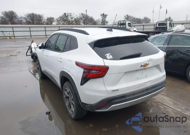 KL77LHE2XRC031568: 43939349