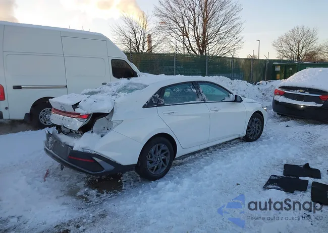 KMHLM4DG5RU805168: 43938494