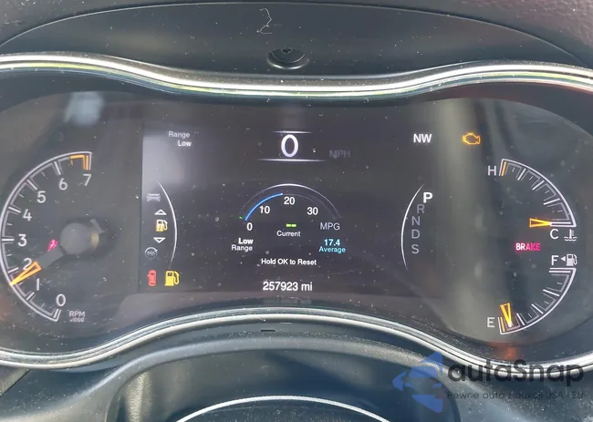 1C4RJEBG9EC227785: 43938570