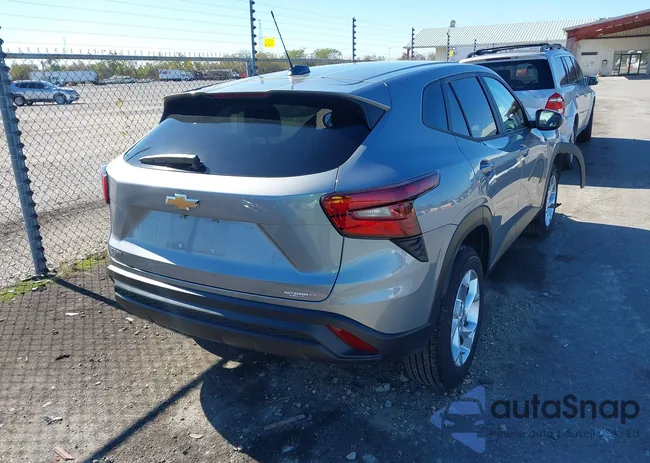 KL77LFEP8SC124448: 43938643