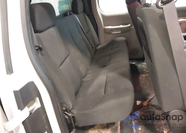 1GCRKPE71CZ213801: 43939825