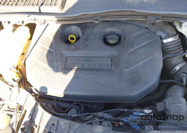 1FMCU9J93EUB90715: 43939844