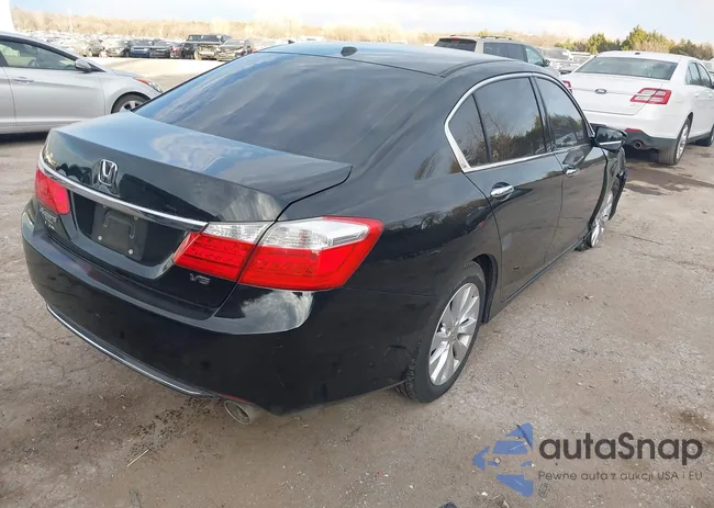 1HGCR3F81EA035831: 43939890