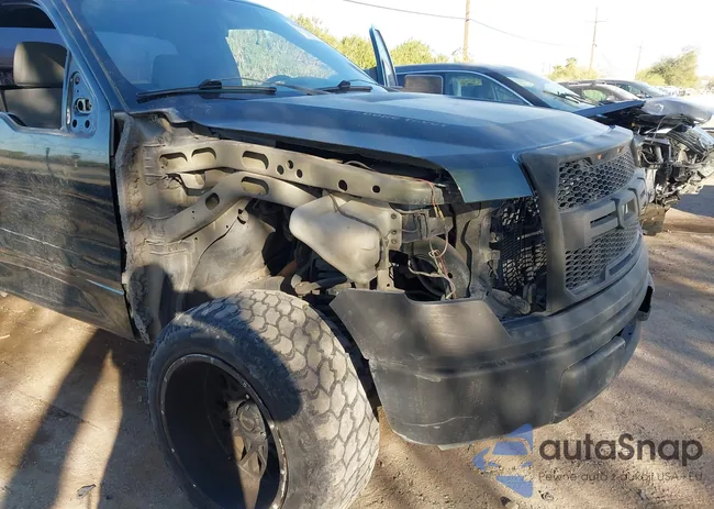 1FTMF1CM3DKD50186: 43939943