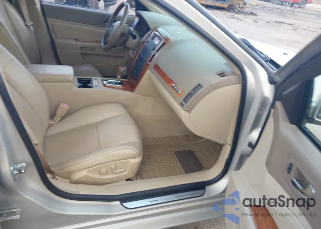 1G6DW677670167823: 43940184