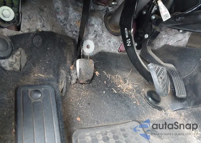 JF2SJADC9FG511658: 43940224