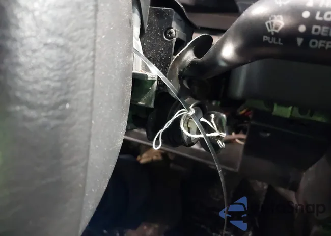 1J4FT28S8WL127390: 43940271