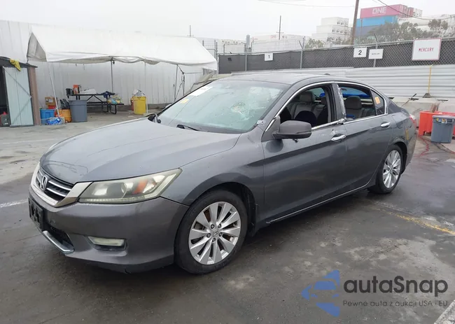 1HGCR2F86DA024378: 43940367