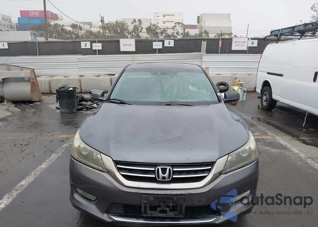 1HGCR2F86DA024378: 43940367