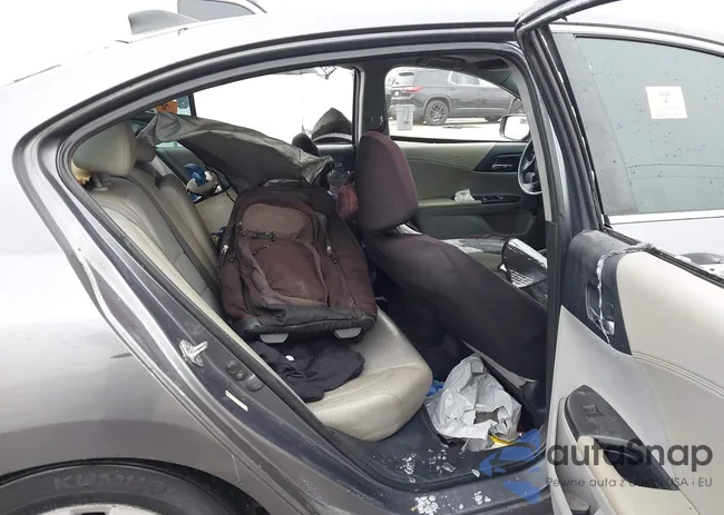 1HGCR2F86DA024378: 43940367