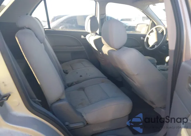 1FMZK01196GA21191: 43939379