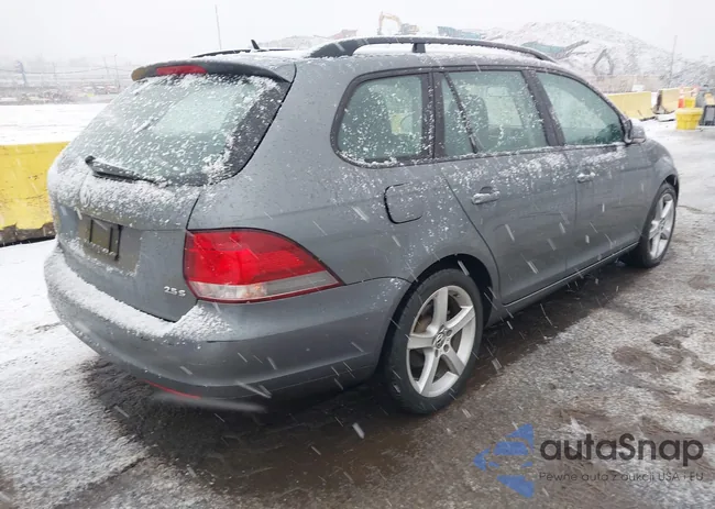 3VWPP7AJ4DM696324: 43939535