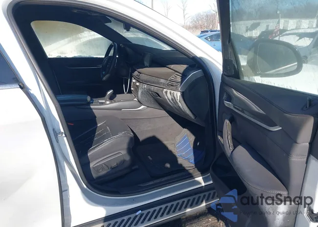 5UXKU2C38H0U28858: 43939571