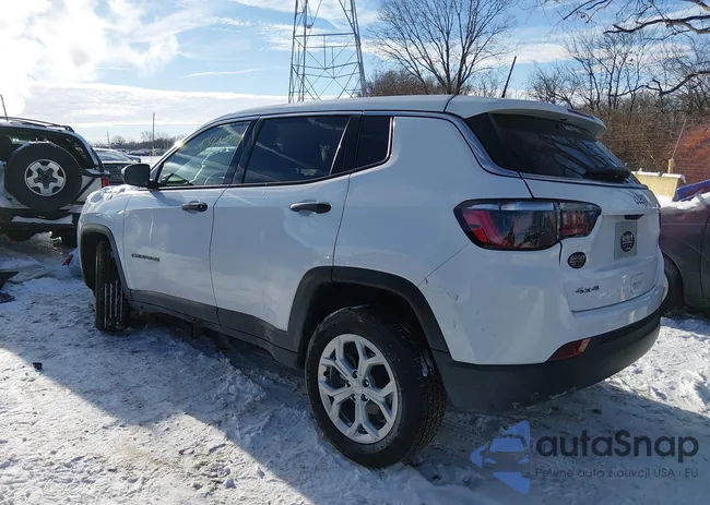 3C4NJDAN6RT124293: 43940892