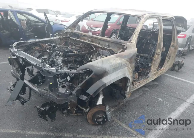 3TMKB5FN9RM012418: 43940971