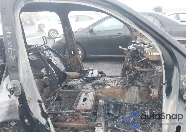 3TMKB5FN9RM012418: 43940971