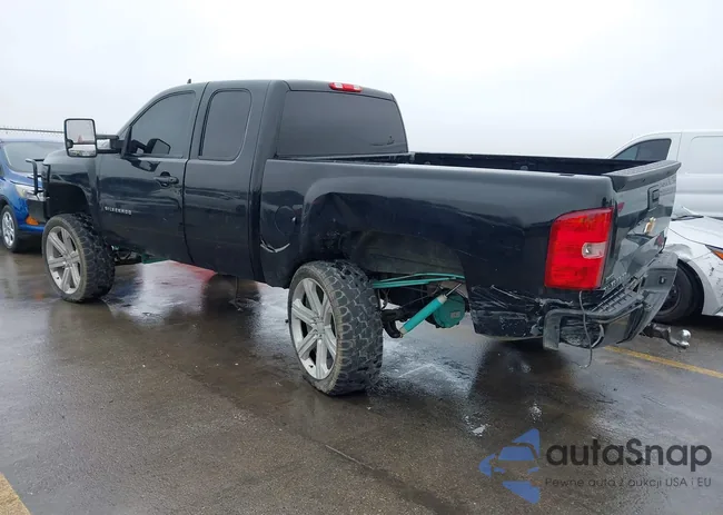 1GCRCSE07CZ148150: 43941065