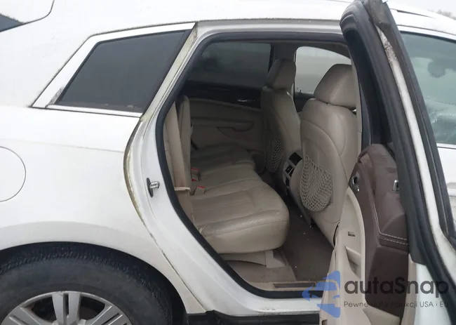 3GYFNAEY1AS633174: 43941175