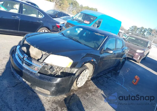 1C3CDZAB5CN243000: 43941232