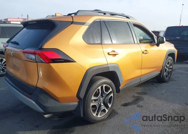 2T3J1RFV2KW011945: 43940705