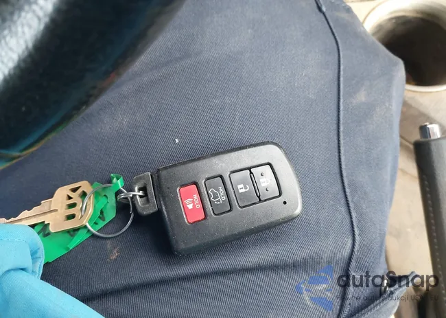 2T3YFREV8FW194713: 43940755