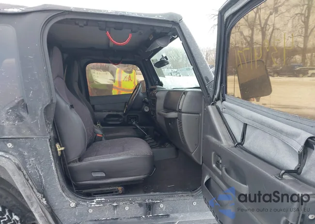 1J4FA49S02P704819: 43941771