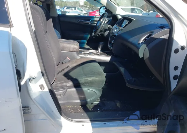 5N1AR2MN1EC641557: 43941813