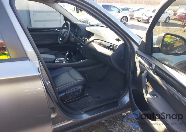 5UXWZ7C30H0X39569: 43941822