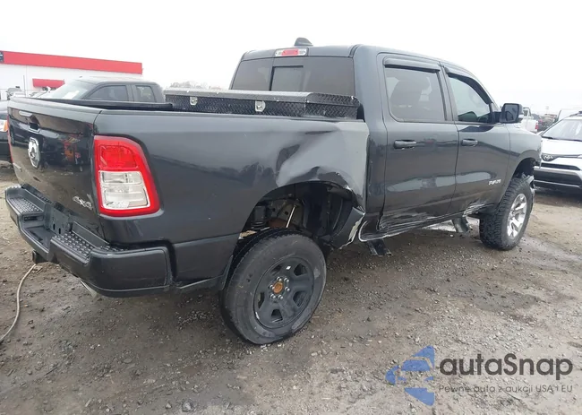 1C6SRFFT4KN695096: 43941902