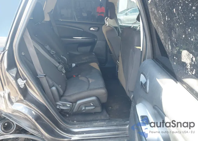 3C4PDCBB8HT695829: 43941922