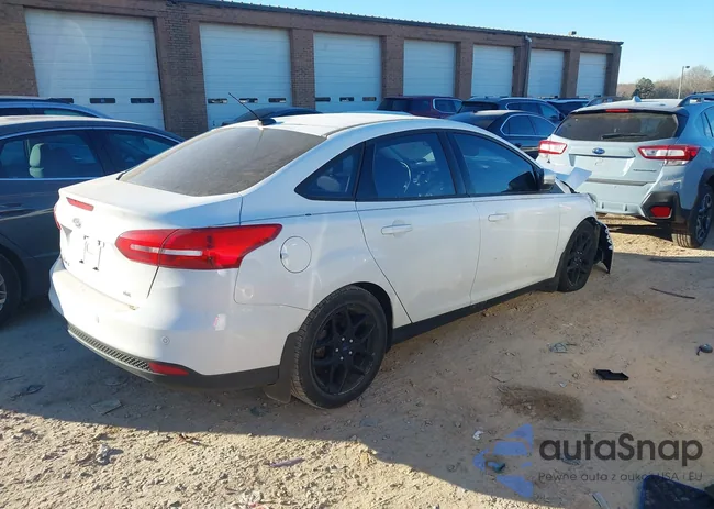 1FADP3F20GL200740: 43942140