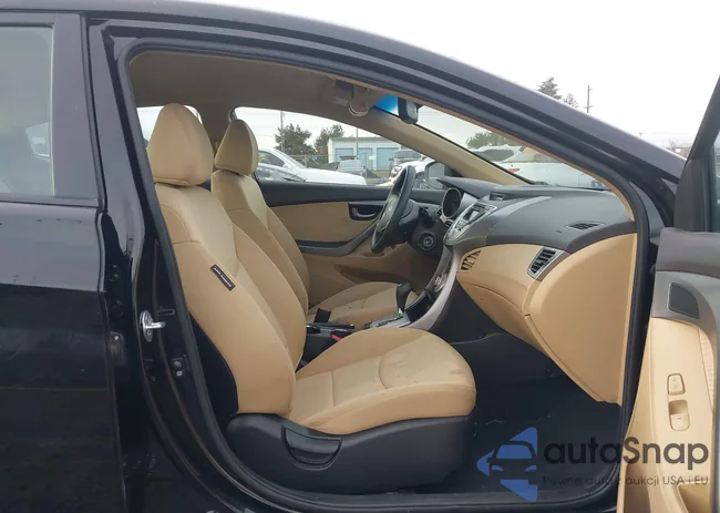 KMHDH4AE7CU268497: 43942303