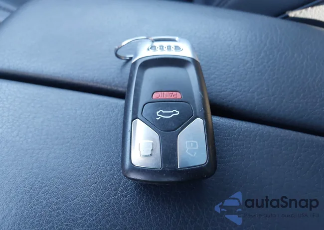 WA1LAAF71JD035686: 43942366