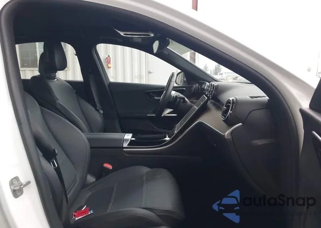 W1KAF4HB7RR218094: 43941508