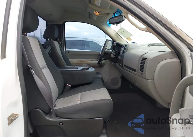 1GCEC14X68Z285787: 43941565