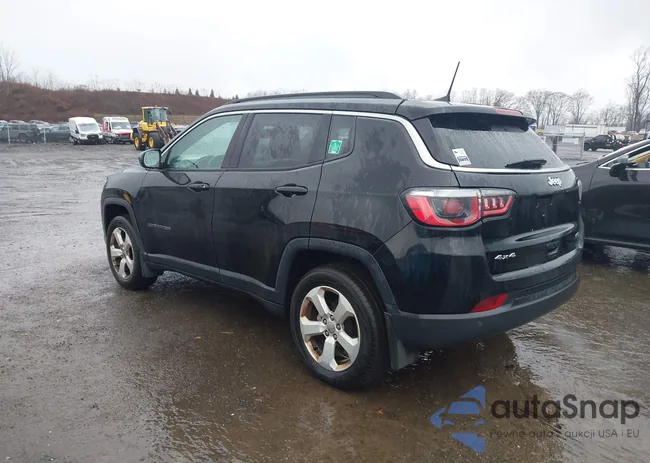 3C4NJDBB5JT103718: 43941619