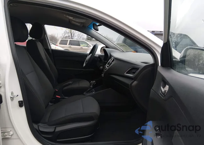 3KPC24A31JE032276: 43941663