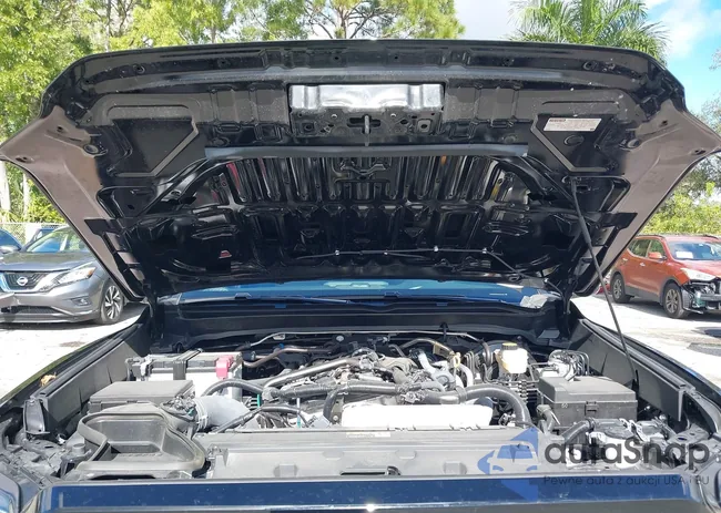 3TMKB5FN0SM028884: 43941755