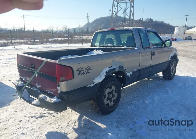 1GCCT19WXX8175935: 43942819