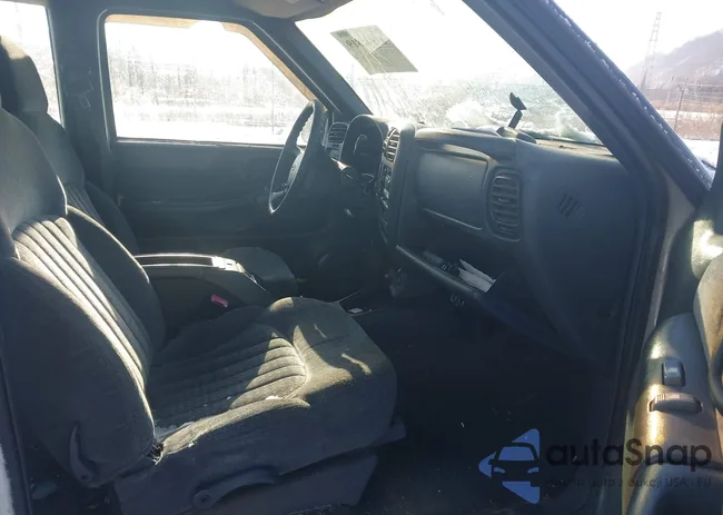 1GCCT19WXX8175935: 43942819