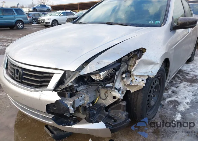 1HGCP2F33AA177855: 43942887